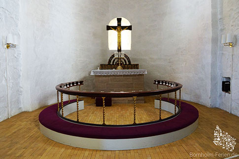 Der Altar der Sankt Bodils Kirke, Insel Bornholm, Dänemark