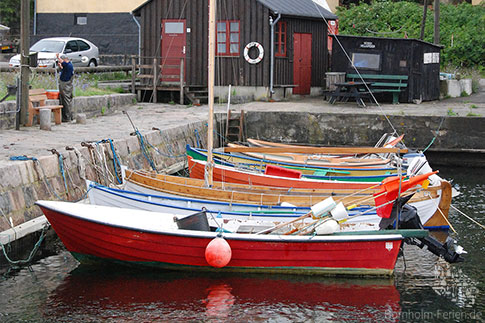 Am kleinen Hafen von Helligpeder, Insel Bornholm, Dänemark