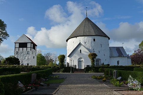 Die Rundkirche von Nylars, Bornholm, Dänemark